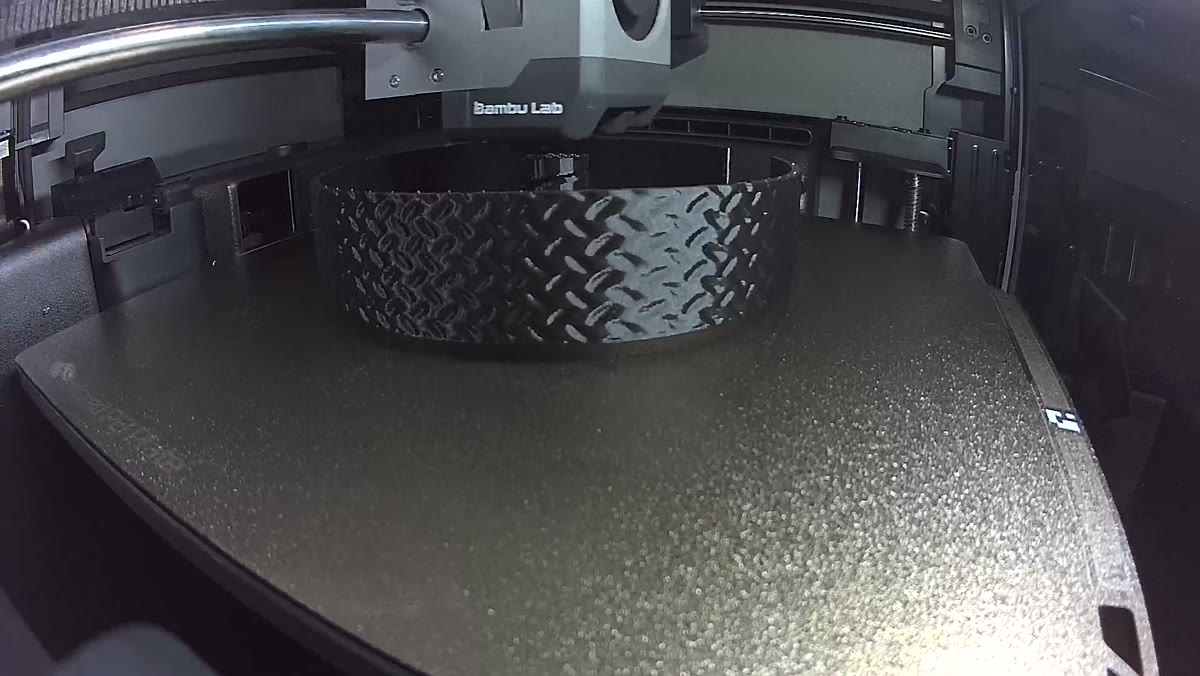 BambuLab P2S — baskı sürecinden bir kare